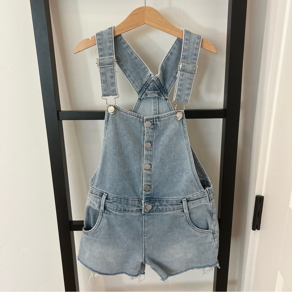 Girls denim overall shorts lot 7/8 - Picture 7 of 9
